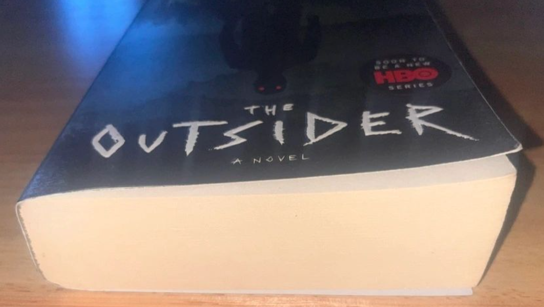 Stephen King - The Outsider Novel - Paperback Pre-Owned