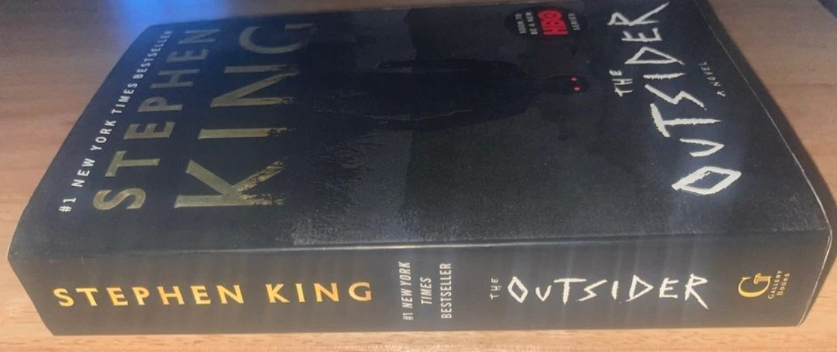 Stephen King - The Outsider Novel - Paperback Pre-Owned