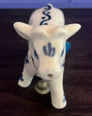 Vintage Delft Blue Cow Pepper Shaker