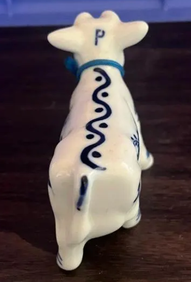 Vintage Delft Blue Cow Pepper Shaker