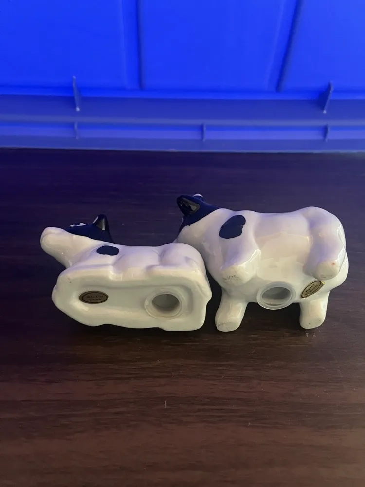 Black and White Cows Salt & Pepper Shakers